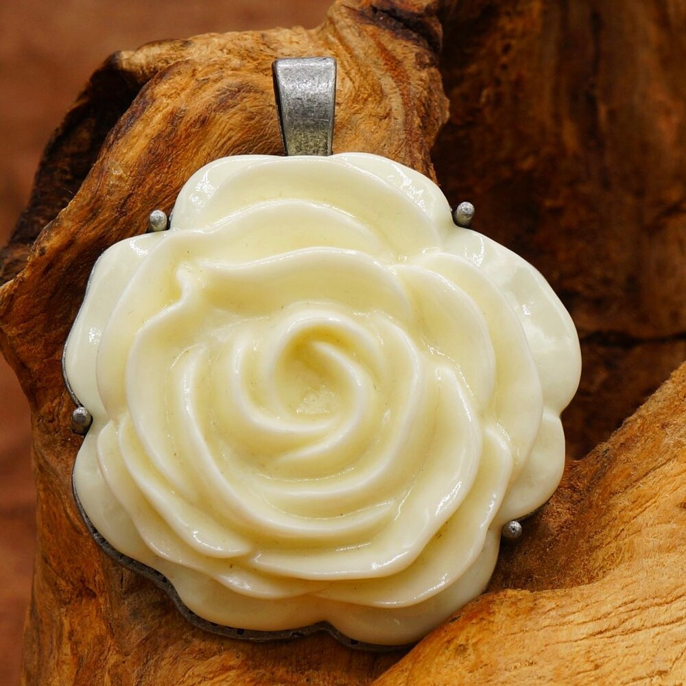 Vintage Chunky Cream Carnation or Rose Medium Size Pendant Silver/Nickle & Glass
